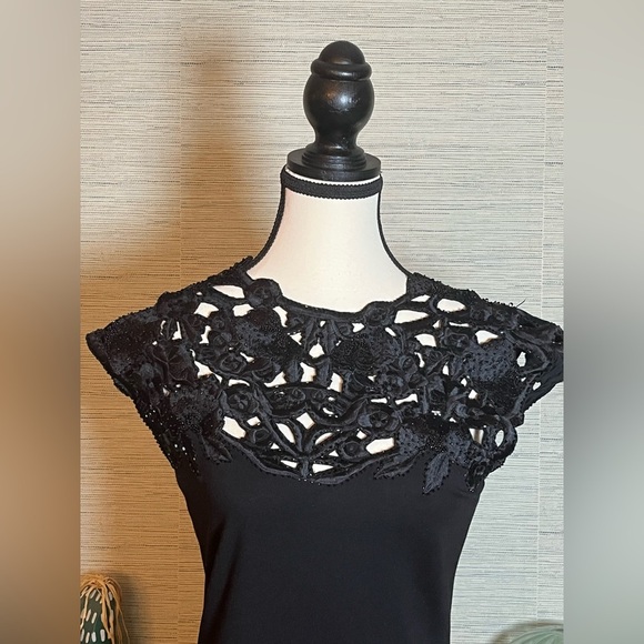 Designer Black Embroidered-Yoke Formal Column Gown Dress Sz 4 $995 Josie Natori - Picture 3 of 7